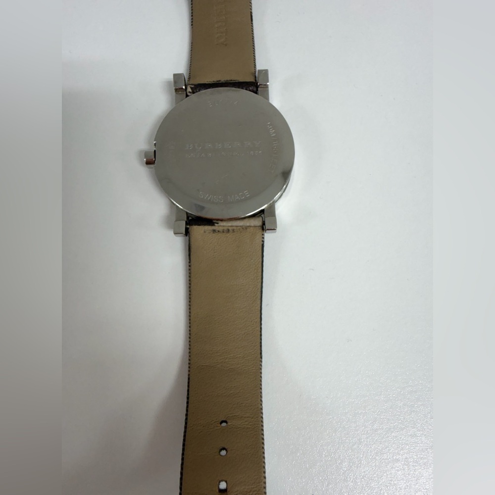 Authentic Burberry Classic Check Plaid Strap Watch Silver Tone Date Swiss Style - Picture 6 of 14